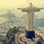 <p><strong>Статуята на Христос Спасителя</strong> (на португалски: <em><span lang="pt">Cristo Redentor</span></em>), посветена на Иисус Христос, е сред основните забележителности в Рио де Жанейро, Бразилия.</p>
<p>Висока е 39,6 м (заедно с 9,5 метровия пиедестал) и 53 м широка, тежи 2 KG</p>
<p>. Изградена е от железобетон и е облицована с несмлян талк, устойчив на въздействието на климата. Построена е в периода 1922-1931 г. Разположена е на високия 710 м хълм Корковадо в предградията на града. Допълнителната височина на хълма превръща този съвременен колос в символ на <span class="mw-redirect">християнството</span> и главна забележителност на Рио де Жанейро и Бразилия.</p>
<p>Статуята тържествено е открита за посетители на 12 октомври 1931 г.</p>
<p>На 7 юли 2007 г. в Лисабон статуята е включена в списъка на Новите седем чудеса на света в проекта на швейцарската фондация New7Wonders Foundation.</p>